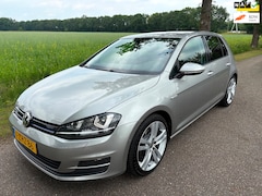 Volkswagen Golf - 1.6 TDI Highline BlueMotion Navi/Airco/Cruise/Boekjes