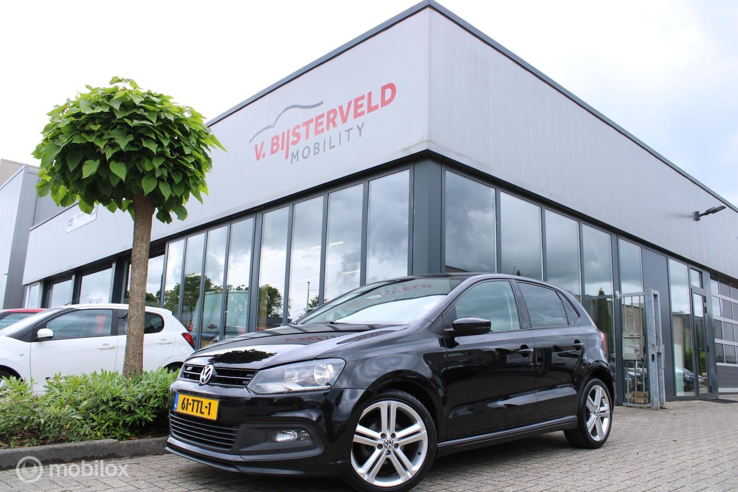 Volkswagen Polo - 1.2 TSI Highline R-Line 90pk Cruise - AutoWereld.nl