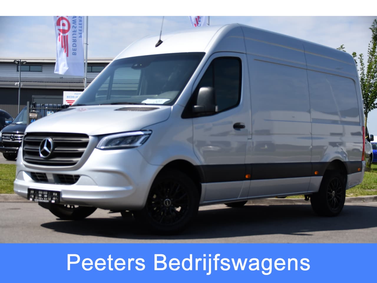 Mercedes-Benz Sprinter - 319 V6 3.0 CDI L2H2 PB Edition Camera, Cruise, Carplay, 190pk, Automaat, LED, Trekhaak, Do - AutoWereld.nl