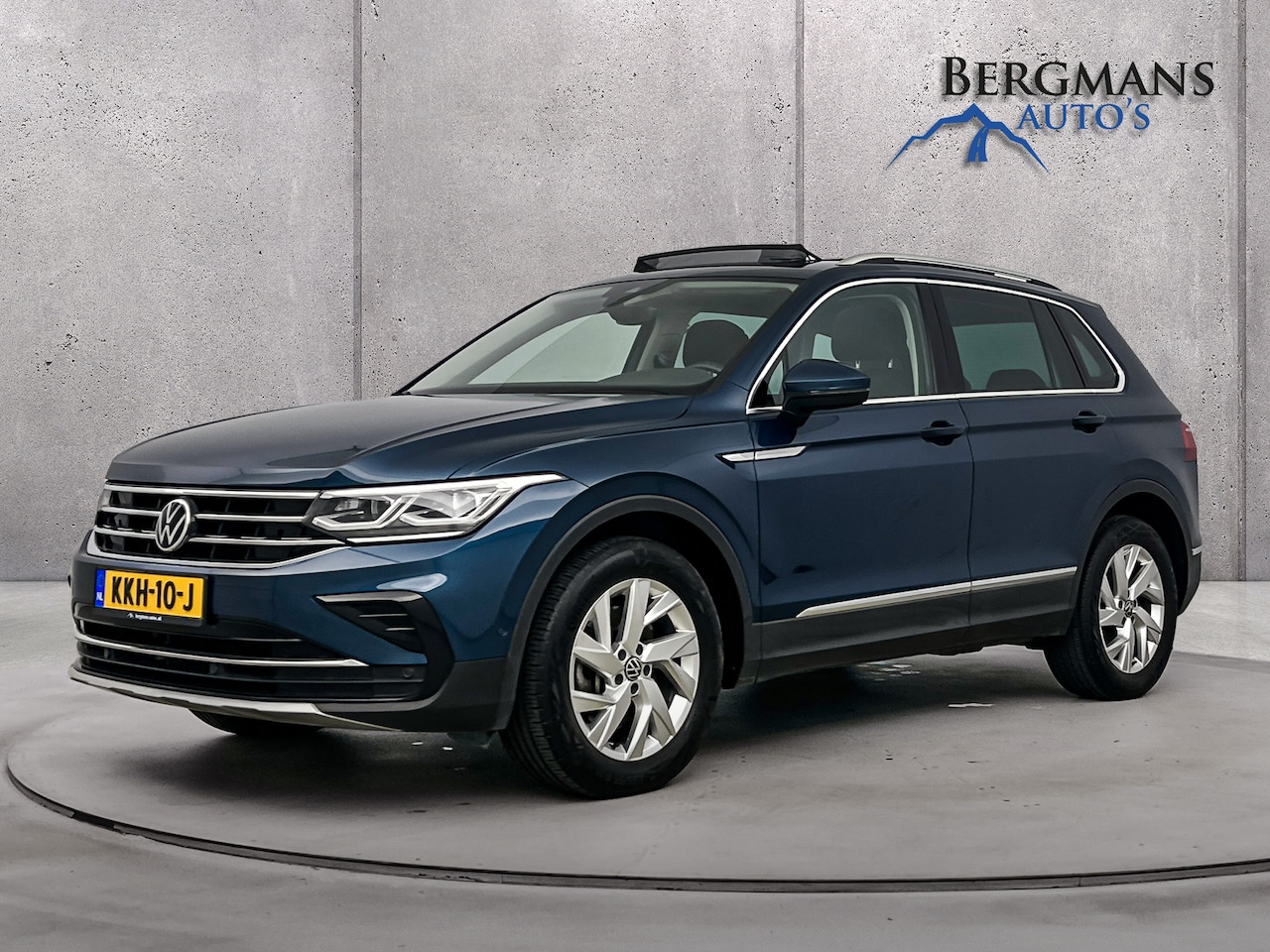 Volkswagen Tiguan - 2.0 TSI 4Motion Highline // 2500KG TREKVERMOGEN // SCHUIFDAK // E-ACHTERKLEP // VIRTUAL CO - AutoWereld.nl