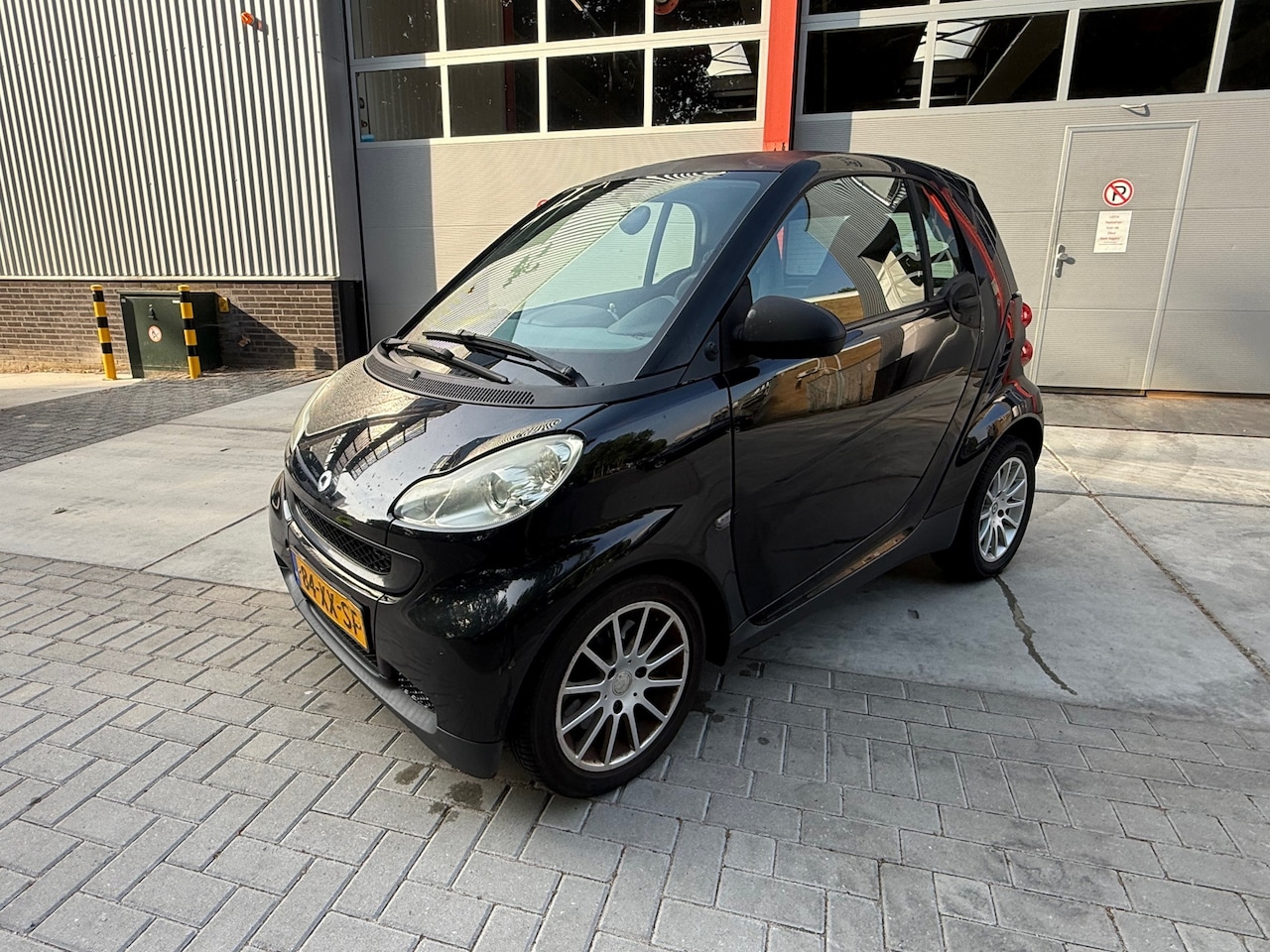 Smart Fortwo coupé - 1.0 Base 1.0 Base NIEUWE APK - AutoWereld.nl