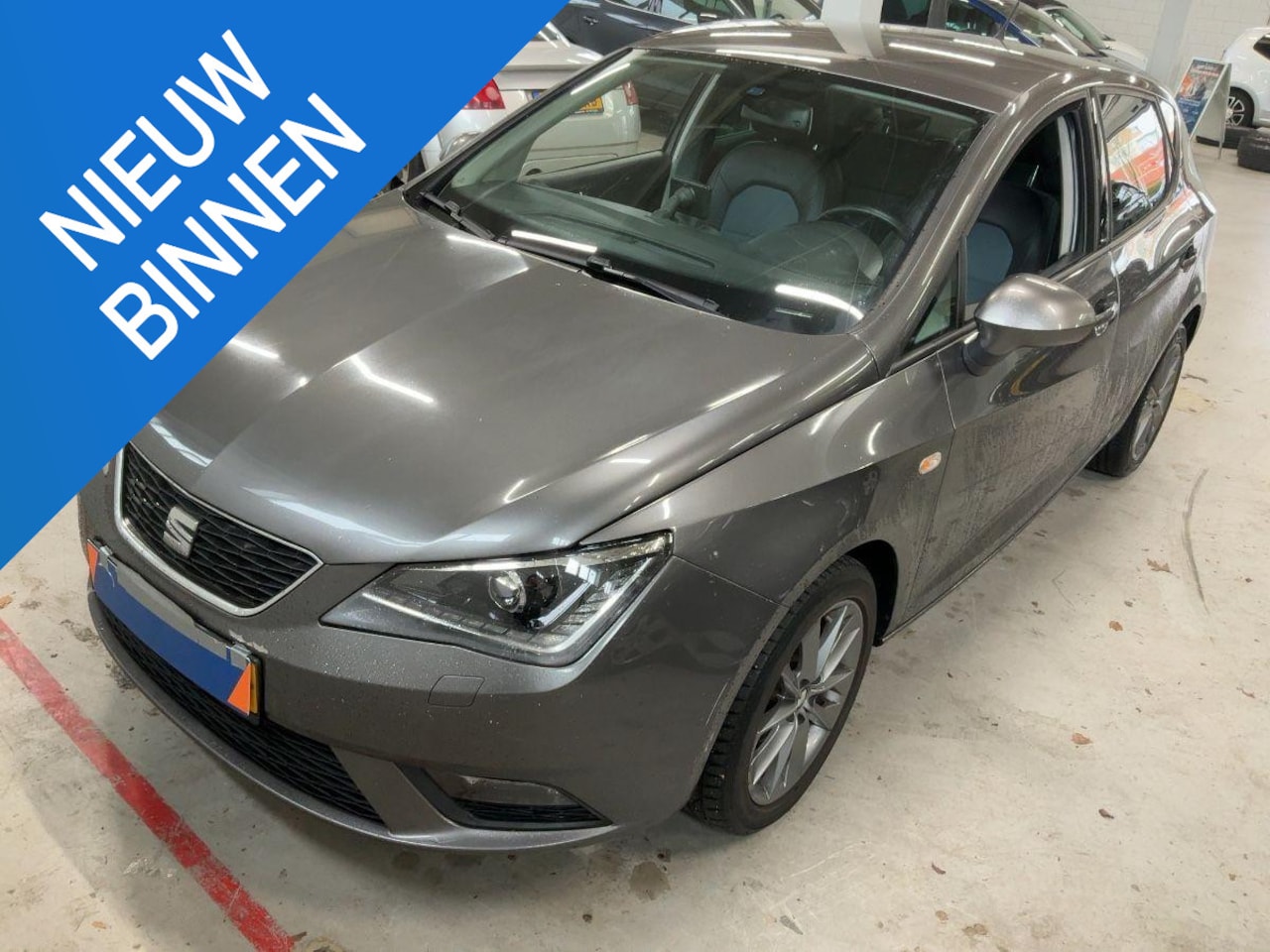 SEAT Ibiza - 1.2 TSI Style Half lederen sportstoelen, Navi, Bluetooth, Xenon,............ - AutoWereld.nl