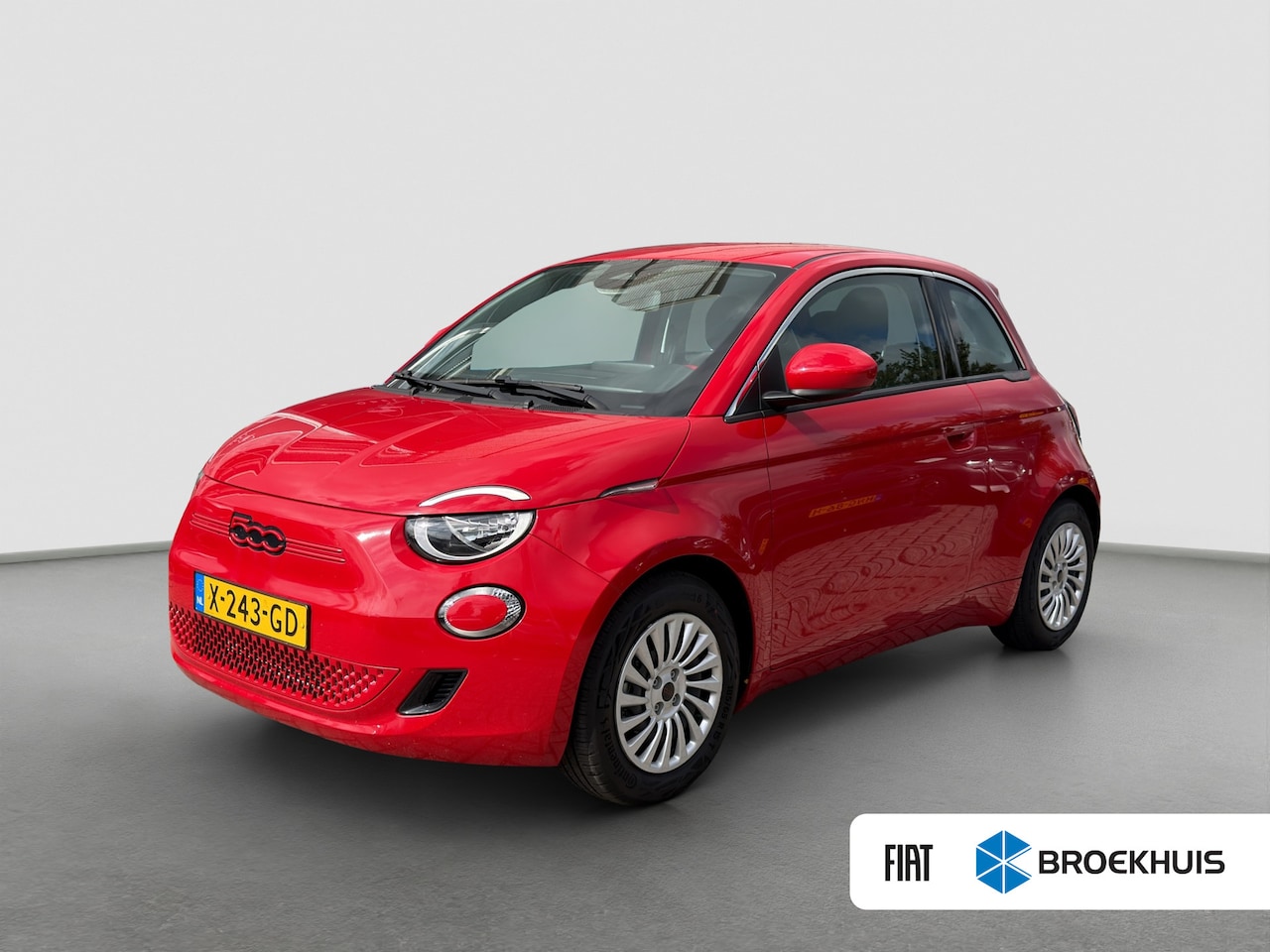 Fiat 500 - RED 24 kWh Nieuwe accu | Climate control | Full map navigatie | Carplay/android auto | - AutoWereld.nl