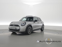 MINI 5-Deurs - 1.5 Cooper C - Pakket L | Rijklaar | S/K-Dak | HUD | Harman/Kardon | Cruise | Camera+PDC |