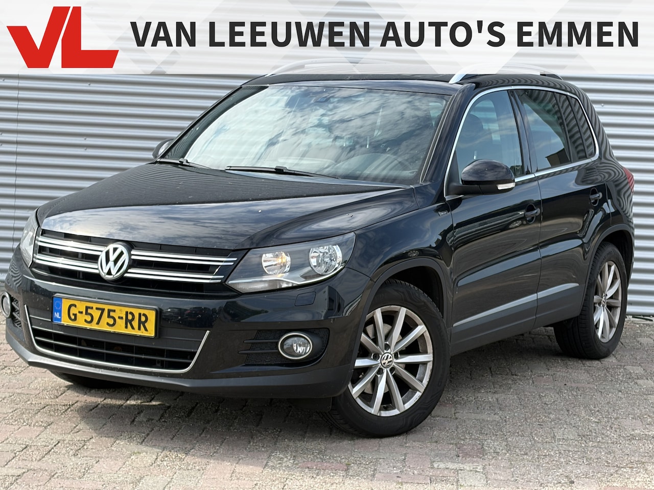Volkswagen Tiguan - 1.4 TSI Sport&Style | Nieuw Binnen | Navigatie | Climate Control | PDC | Trekhaak - AutoWereld.nl