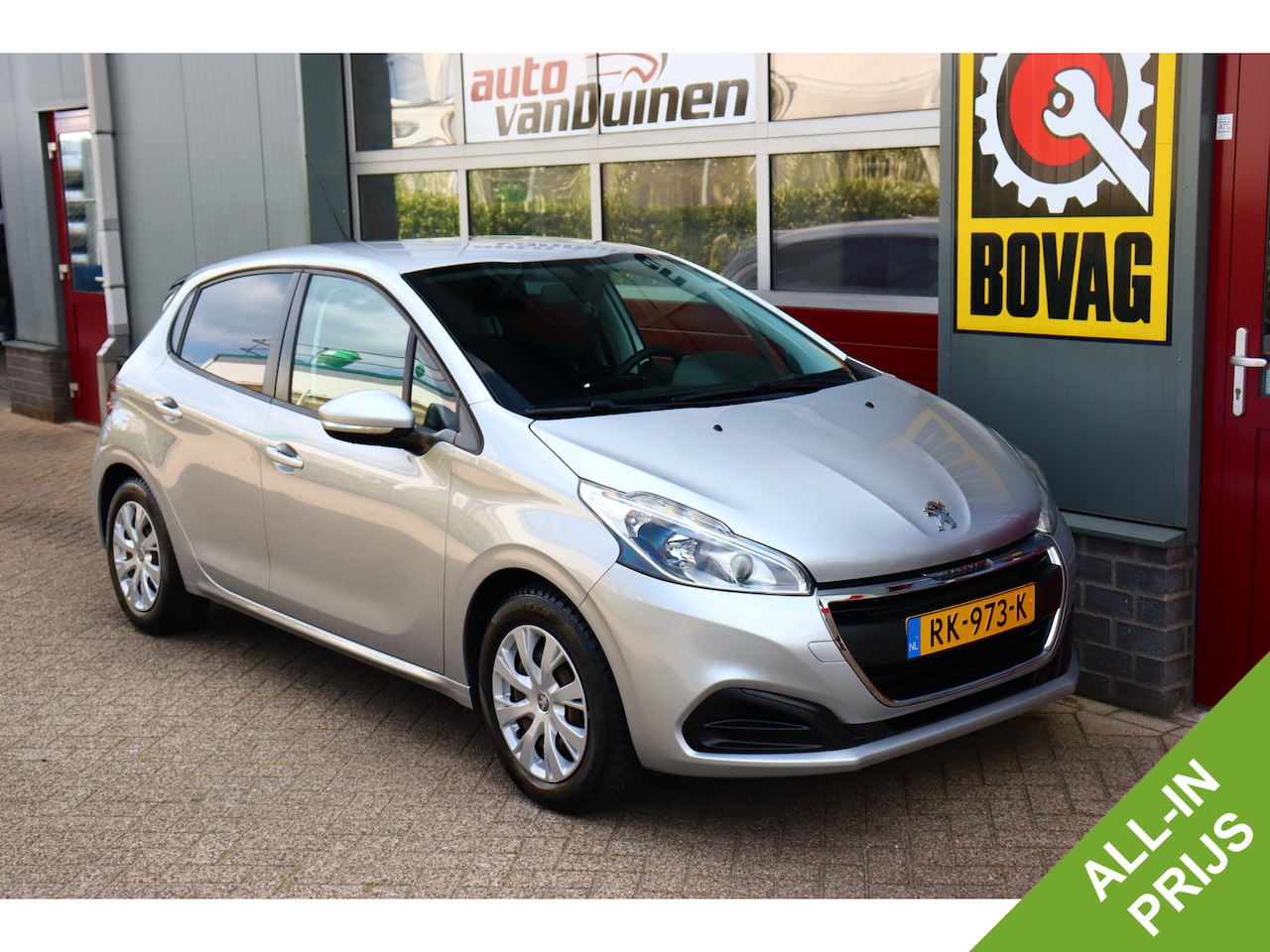 Peugeot 208 - 1.2 PureTech Active O.a: Navi, Clima, Cruise, DAB, PDC, Carplay, Etc. All-in prijs! - AutoWereld.nl
