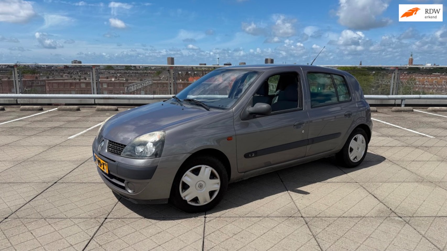 Renault Clio - *DEALER ONDERHOUDEN* 1.2 Authentique - AutoWereld.nl