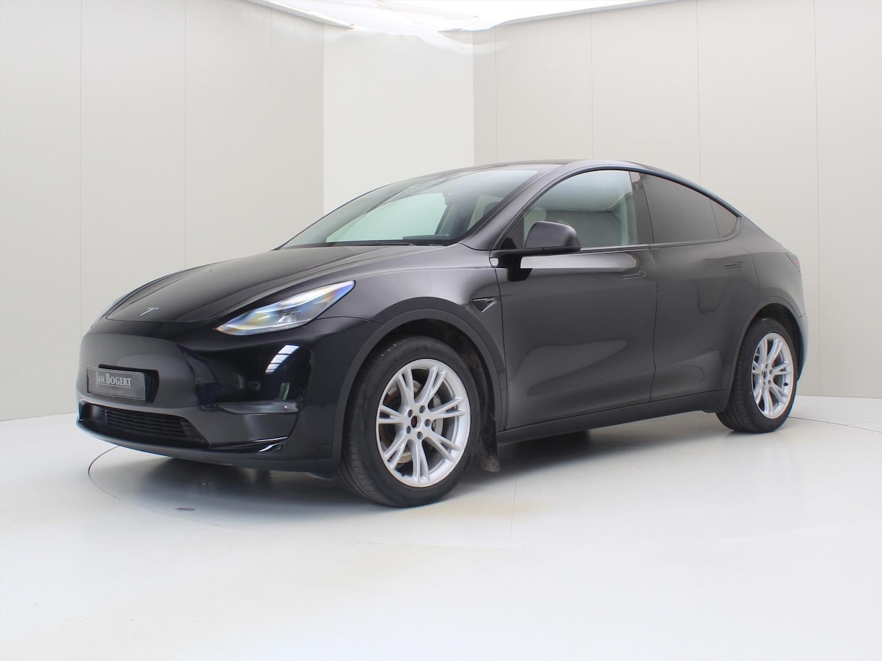 Tesla Model Y - Long Range 351pk AWD 94% SoH [ 19 INCH+WARMTEPOMP+533KM WLTP+PREMIUM AUDIO ] - AutoWereld.nl