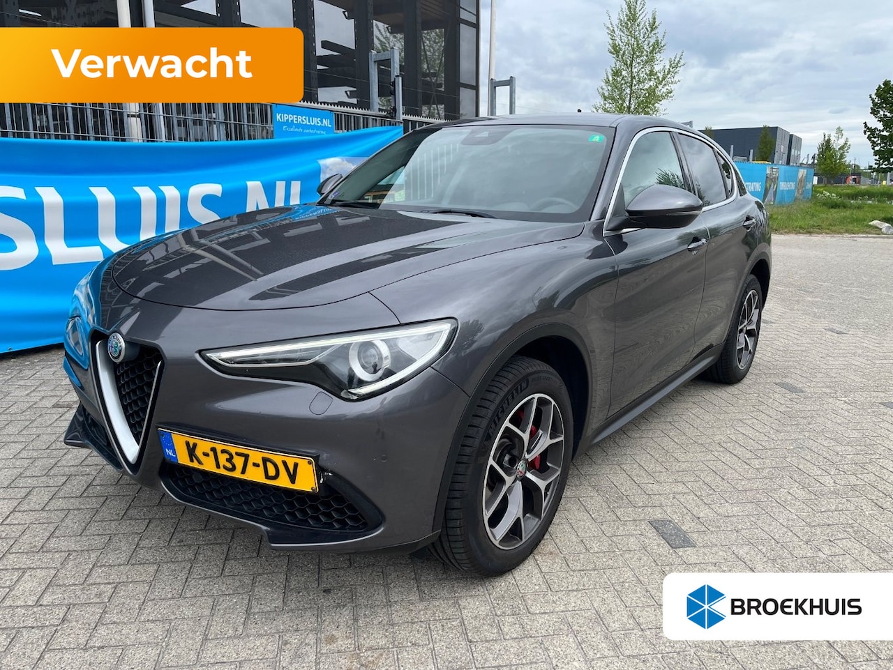 Alfa Romeo Stelvio - 2.0 T 200pk AWD Super | 19'' velgen | Navigatie | Elektrische stoelen | Adaptive crusie co - AutoWereld.nl