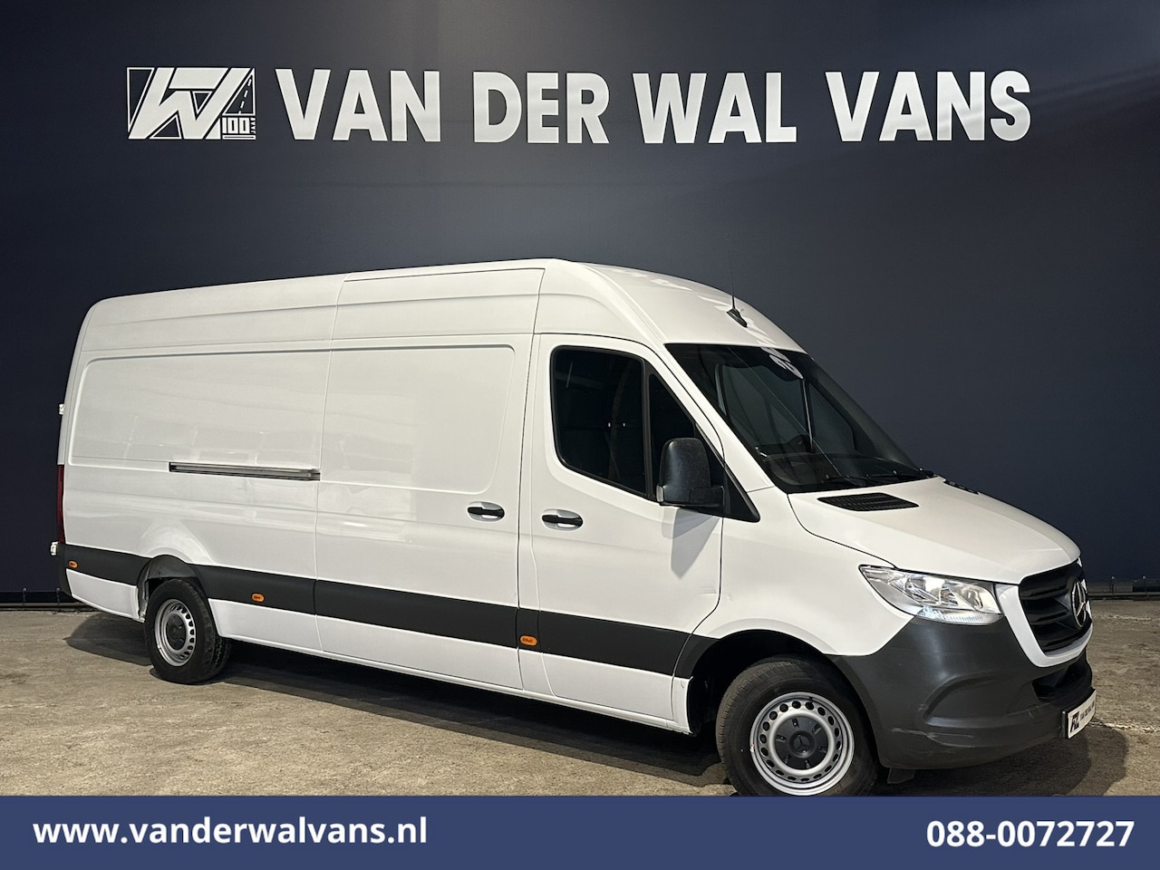 Mercedes-Benz Sprinter - 317 CDI 170pk L3H2 Euro6 Airco | Camera | Apple Carplay | Cruisecontrol | Chauffeursstoel - AutoWereld.nl