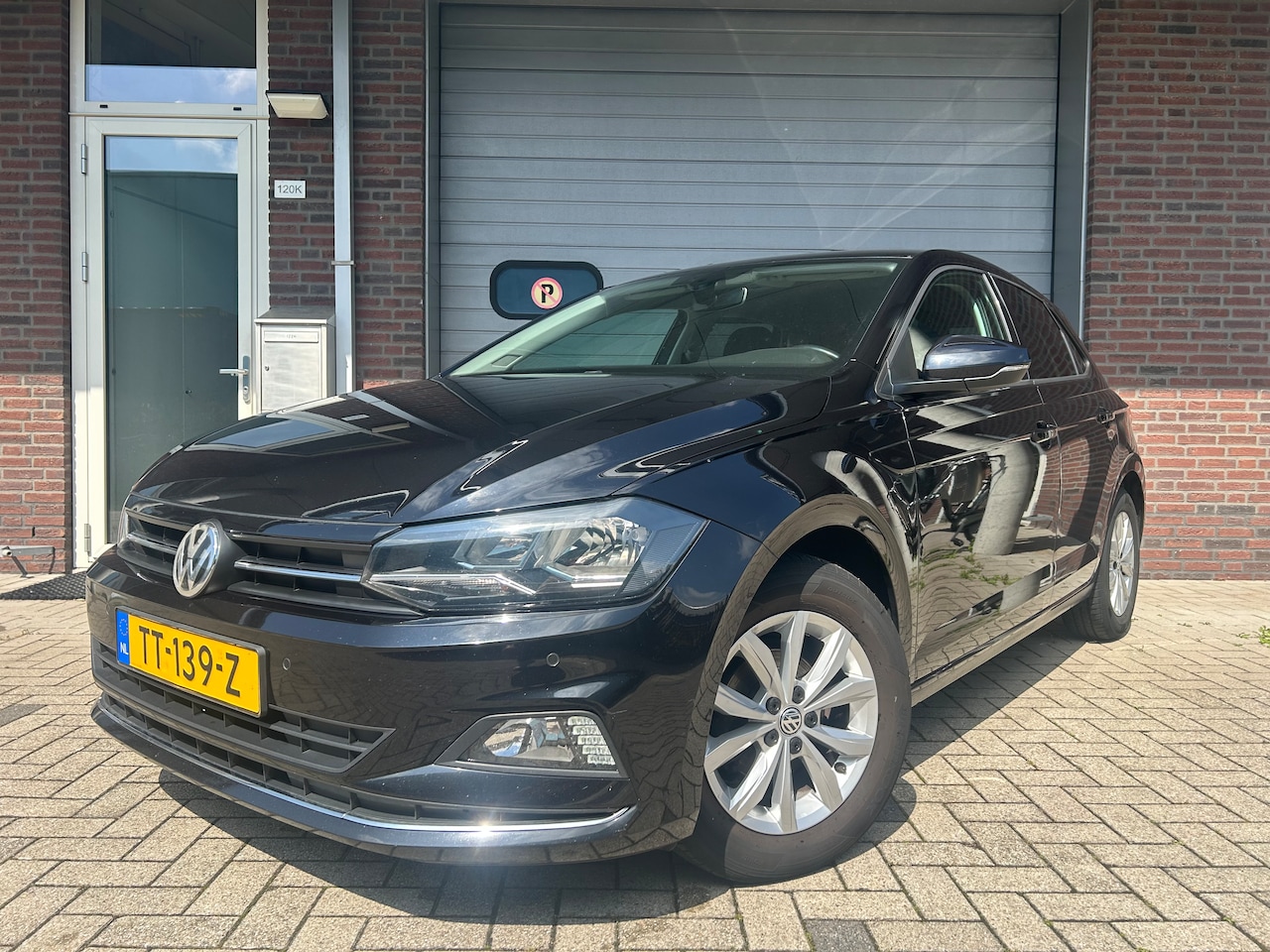 Volkswagen Polo - 1.0 TSI Highline PDC V+A / Cruise - AutoWereld.nl