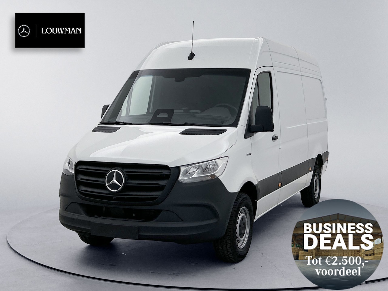 Mercedes-Benz eSprinter - 0,99% RENTE - 320 L2H2 RWD 81KWH PRO | 30 year edition | DC Laden | 270 graden deuren | - AutoWereld.nl