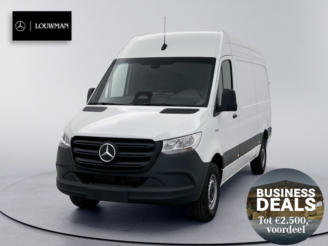 Mercedes-Benz eSprinter - 0,99% RENTE - 314 L2H2 RWD 81KWH PRO | 30 year edition | DC laden | 270 graden deuren | - AutoWereld.nl