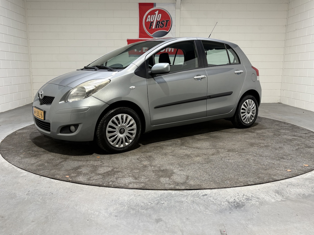 Toyota Yaris - 1.3 VVT-i Aspiration 1.3 VVTi Aspiration, Dealer onderhouden, 2e eigenaar, Climate airco, Parkeersensoren, Isof - AutoWereld.nl