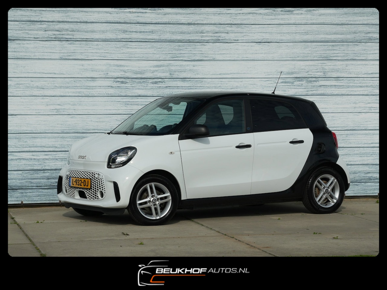 Smart Forfour - EQ Essential Sport Automaat 18 kWh Airco Leer - AutoWereld.nl
