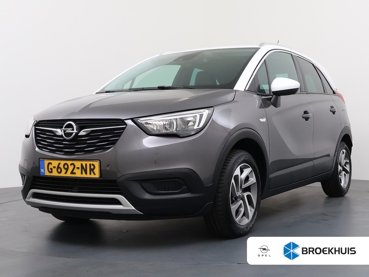 Opel Crossland X - 1.2 Turbo Innovation / Trekhaak / Navigatie / 360 Camera / Parkeersensoren / Draadloos te - AutoWereld.nl