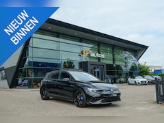 Volkswagen Golf - R 2.0 TSI 320pk 8R 4Motion Performance Akrapovic Panoramadak Black edition IQ light DCC Ca
