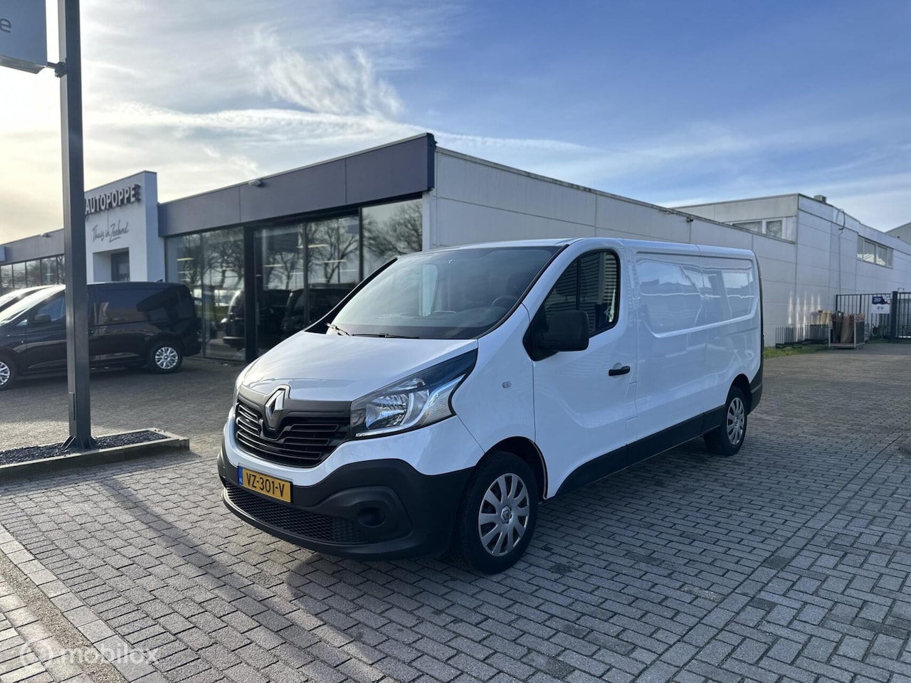 Renault Trafic - bestel 1.6 dCi T29 L2H1 Générique AC Cruise - AutoWereld.nl