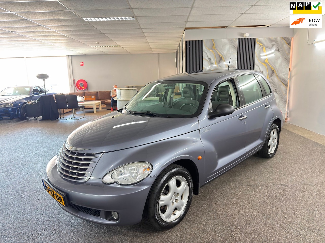 Chrysler PT Cruiser - 2.4i Touring Apk Nieuw,Automaat,Airco,Cruise,Parksensor,Trekhaak,Bluetooth,N.A.P,Topstaat! - AutoWereld.nl