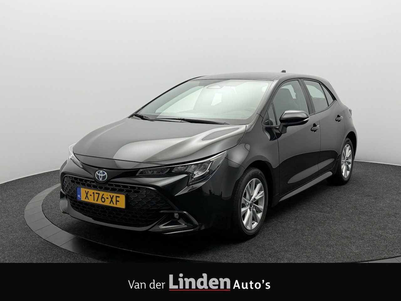 Toyota Corolla - Hybrid 140 Active | Fabrieksgarantie | Adaptieve Cruise Control | Camera | DAB | Carplay&A - AutoWereld.nl