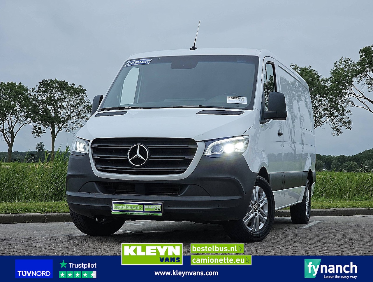 Mercedes-Benz Sprinter - 319 L2H1 V6 LED Mbux10 - AutoWereld.nl