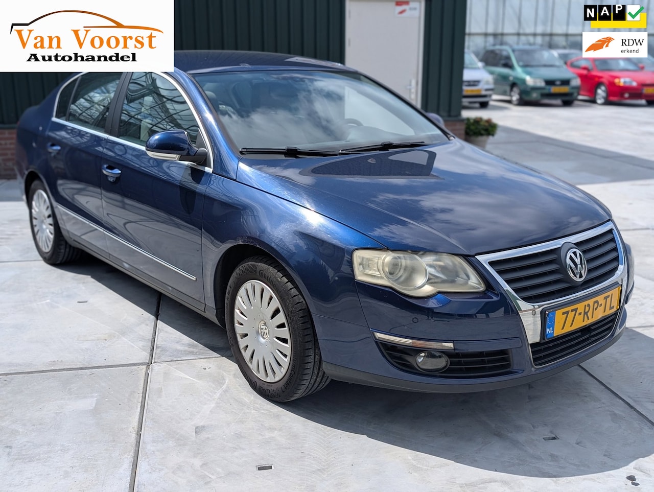 Volkswagen Passat - 1.6 FSI rijdt zeer goed ! - AutoWereld.nl