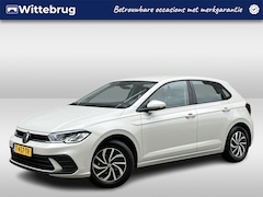 Volkswagen Polo - 1.0 TSI Life Business / Navigatie / App connect / Parkeersensoren V+A / Fabriekgarantie 09