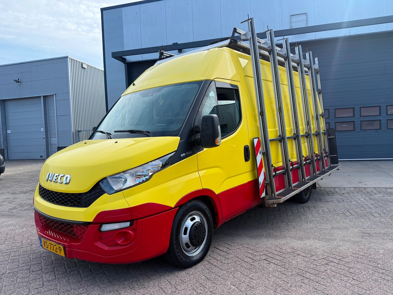 Iveco Daily - 35C15V 3.0 352 H3 L 35C15V 3.0 352 H3 L - AutoWereld.nl