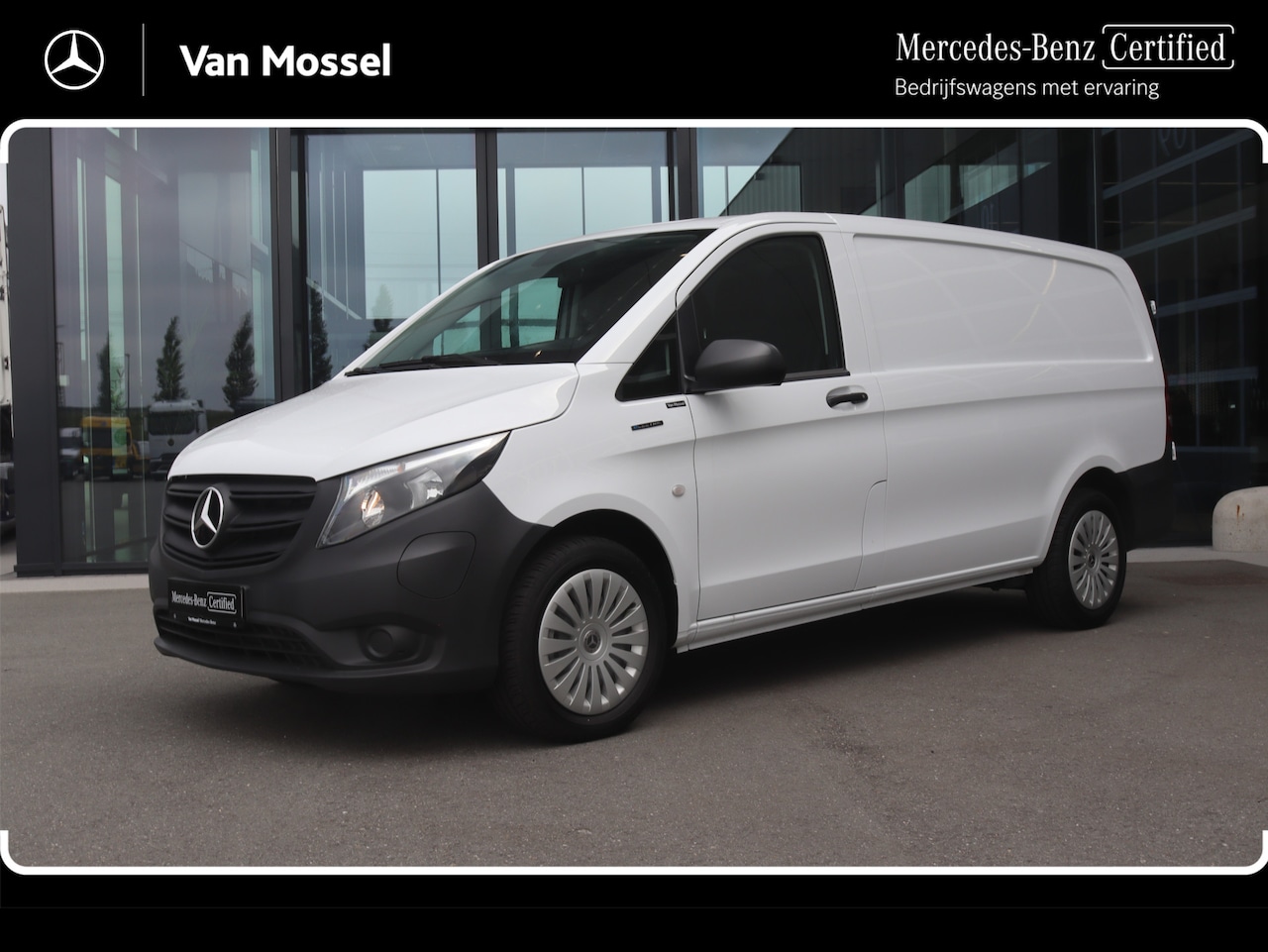 Mercedes-Benz eVito - eVito 112 L2 60 kWh /AIRCO/NAVI/CAMERA/SNELLADEN - AutoWereld.nl