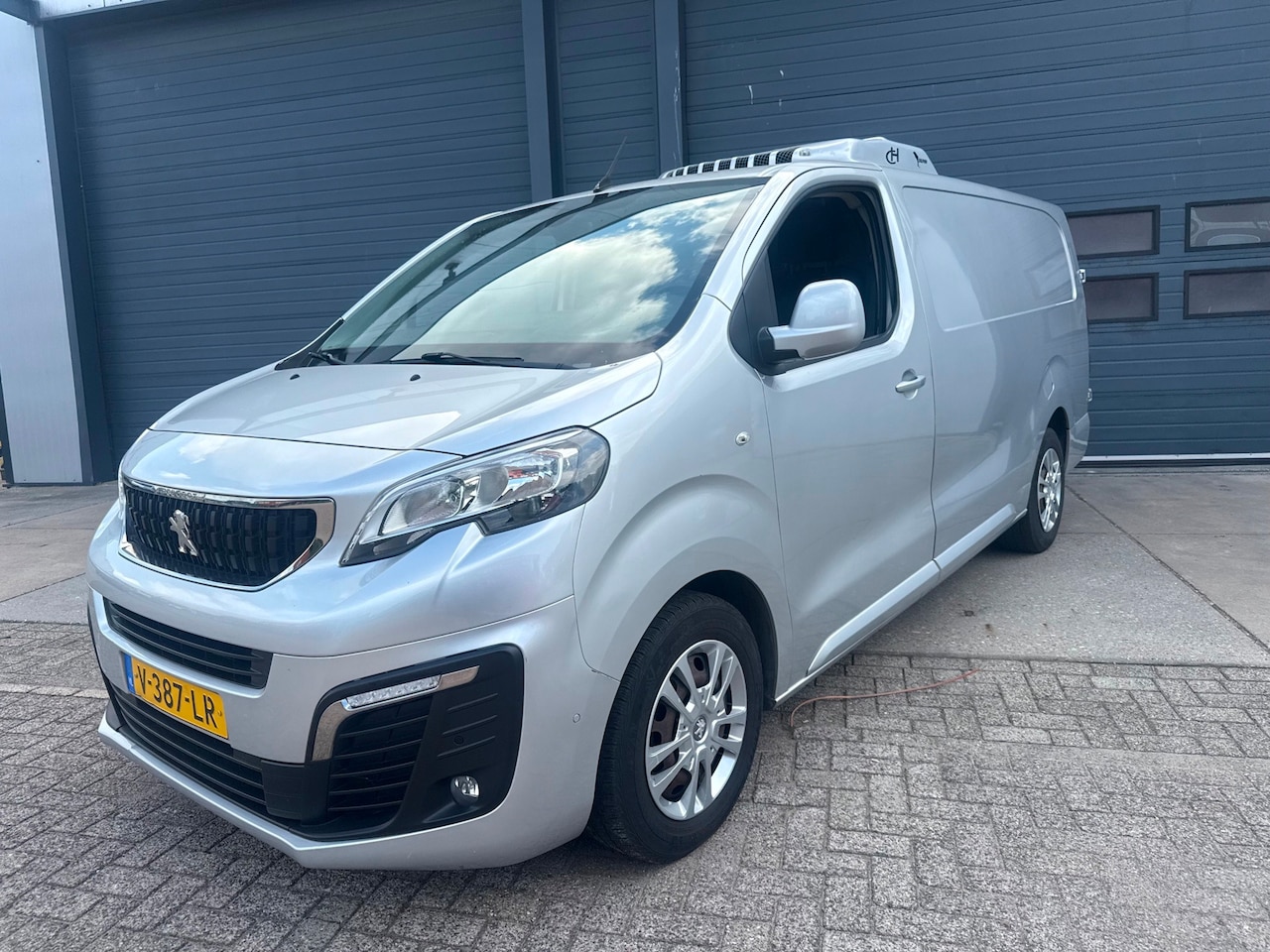 Peugeot Expert - 231L 2.0 BlueHDI 120 Premium Pack 231L 2.0 BlueHDI 120 Premium Pack Koeling - AutoWereld.nl