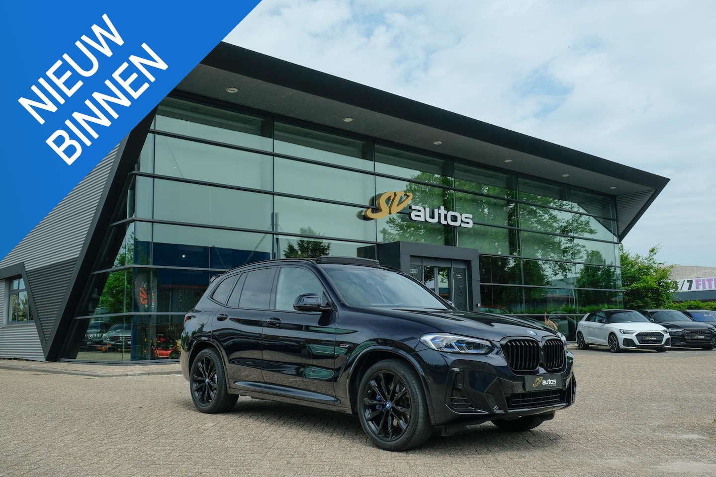 BMW X3 - xDrive30e 292pk M-sport High Exe. Panoramadak Laser lampen 360 camera Black edition Sports - AutoWereld.nl