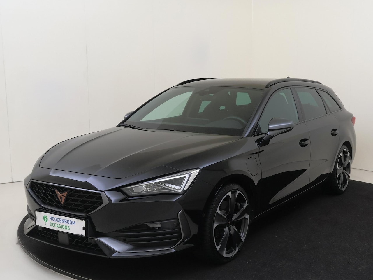 CUPRA Leon Sportstourer - 1.4 e-Hybrid VZ Performance | SoH 93% | Trekhaak | Adaptieve demping | Keyless | Dodehoekd - AutoWereld.nl