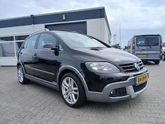 Volkswagen Golf - 1.4 TSI Cross/Automaat/Apk 07-'27