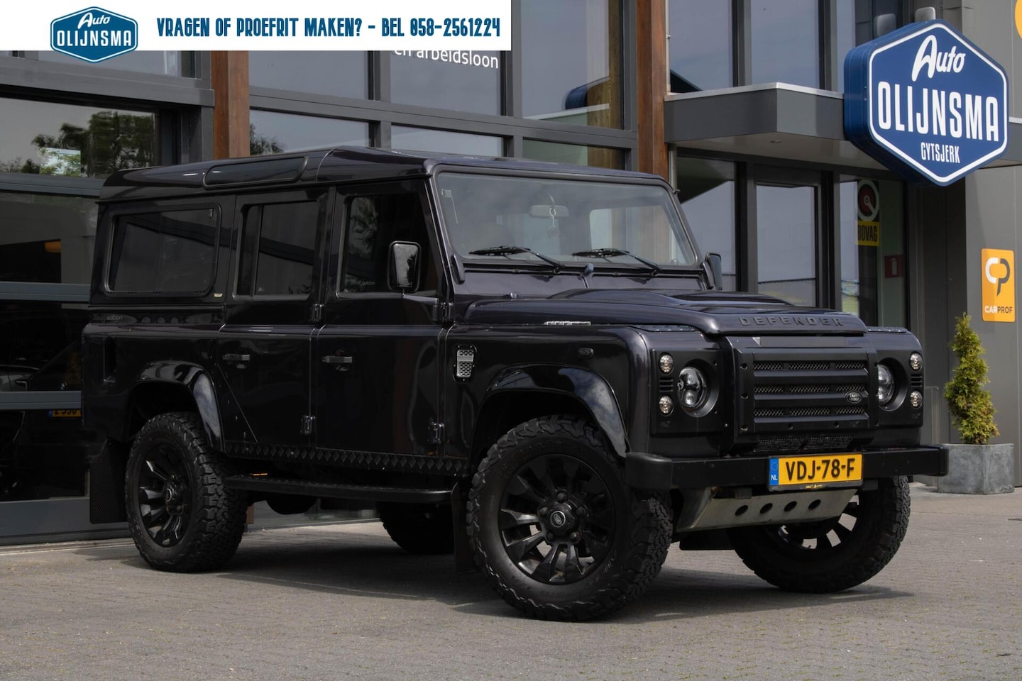 Land Rover Defender 110 - 2.2 D HT 110" E|Camera|Grijs kent|Airco| - AutoWereld.nl