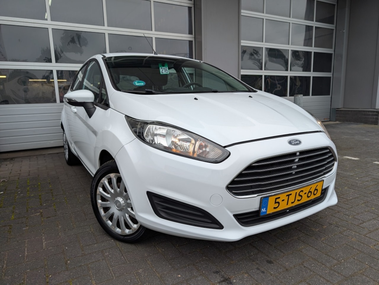 Ford Fiesta - 1.0 Style / NAVIGATIE / AIRCO - AutoWereld.nl