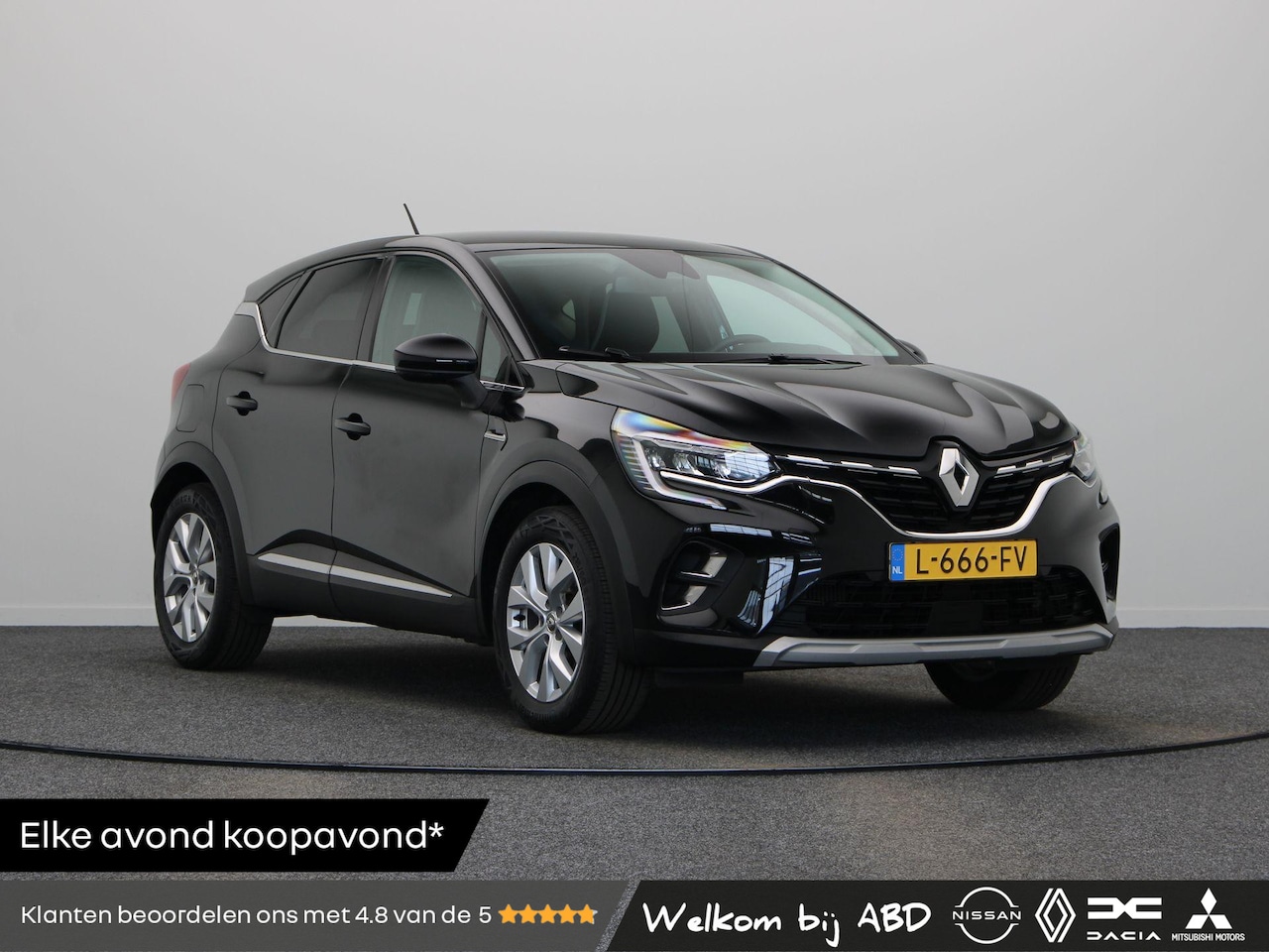 Renault Captur - TCe 90pk Intens | Trekhaak | 1e Eigenaar | Climate control | Cruise control | Lichtmetalen - AutoWereld.nl