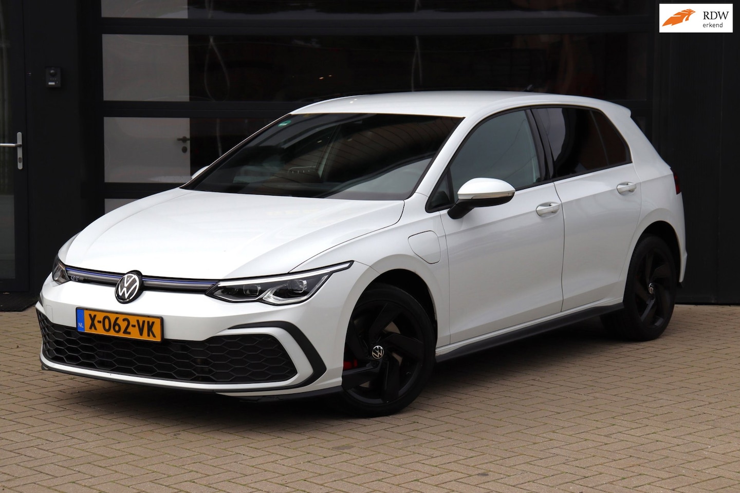Volkswagen Golf - 1.4 eHybrid GTE | Camera | Clima | Stoel/Stuur Verwarming | Apple Carplay | Navi | Cruise - AutoWereld.nl