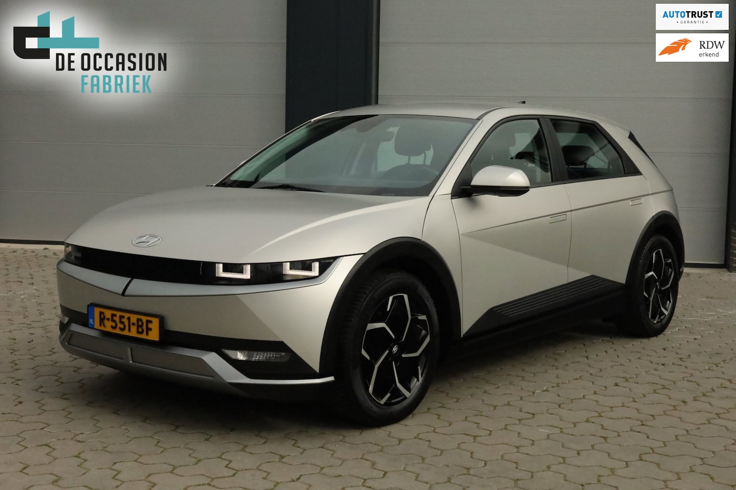 Hyundai IONIQ 5 - Style Trekhaak Keyless Navi Carplay Gravity Gold Matte - AutoWereld.nl