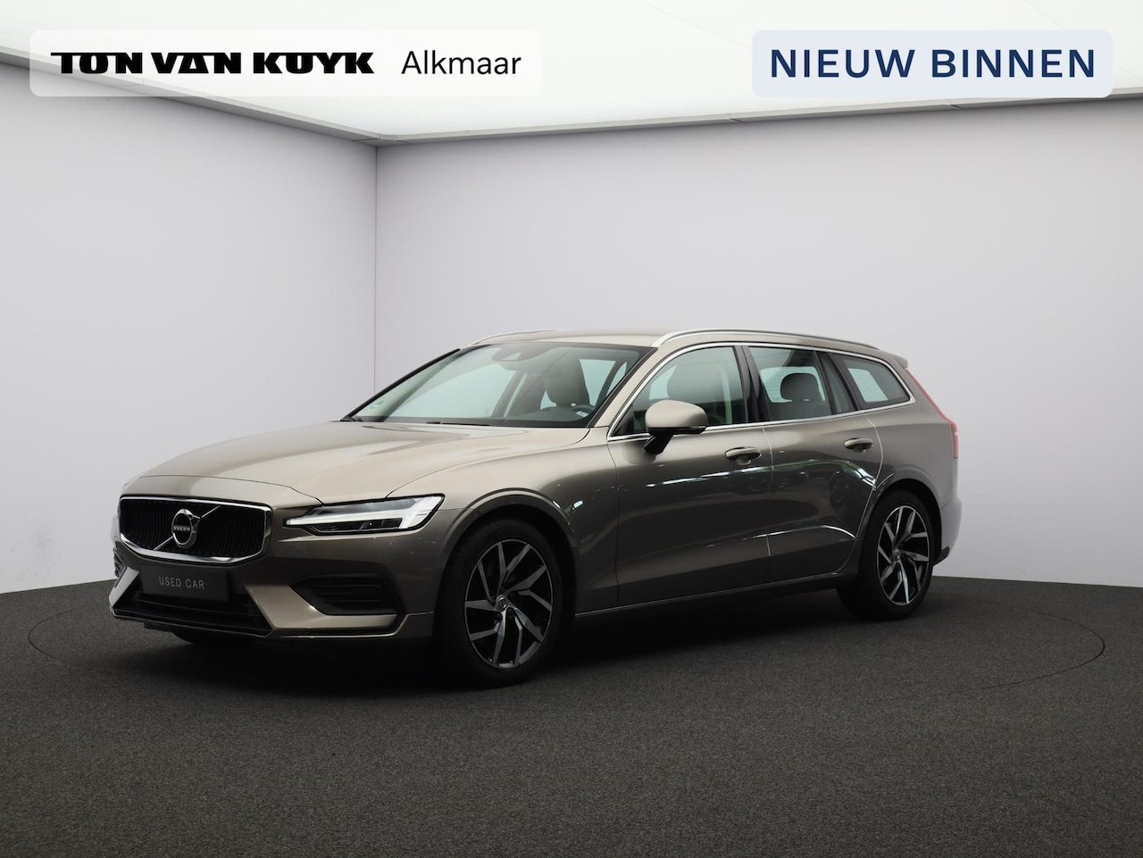 Volvo V60 - 2.0 T5 Momentum Pro / Adaptive Cruise / Pilot Assist / BLIS / Elektrische Achterklep / Car - AutoWereld.nl