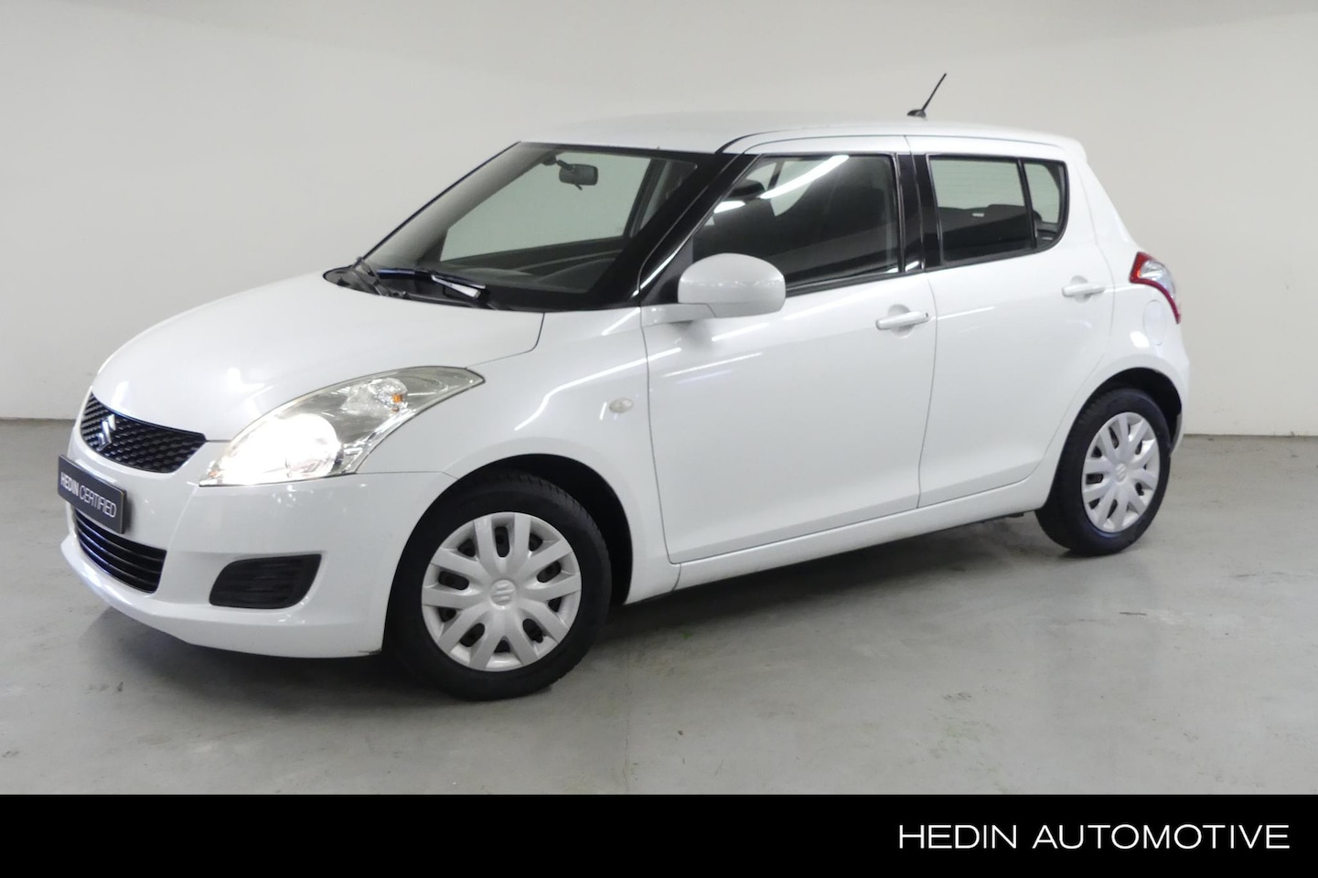 Suzuki Swift - 1.2 Comfort EASSS | 5-Deurs | Airco | Audio | Stoelverwarming | 53296KM!! | 1e Eigenaar | - AutoWereld.nl
