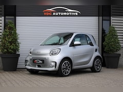 Smart Fortwo - EQ BRABUS Mattrunner Brabus Mattrunner | Camera | Stoelverwarming | DAB | LED | Verwarmd S