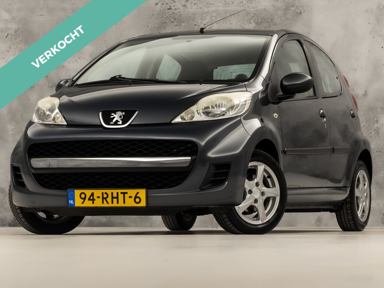 Peugeot 107 - 1.0-12V XS Sport (5 DEURS, AIRCO, TOERENTELLER, ELEK RAMEN, SPORTSTOELEN, LM VELGEN, NIEUW - AutoWereld.nl