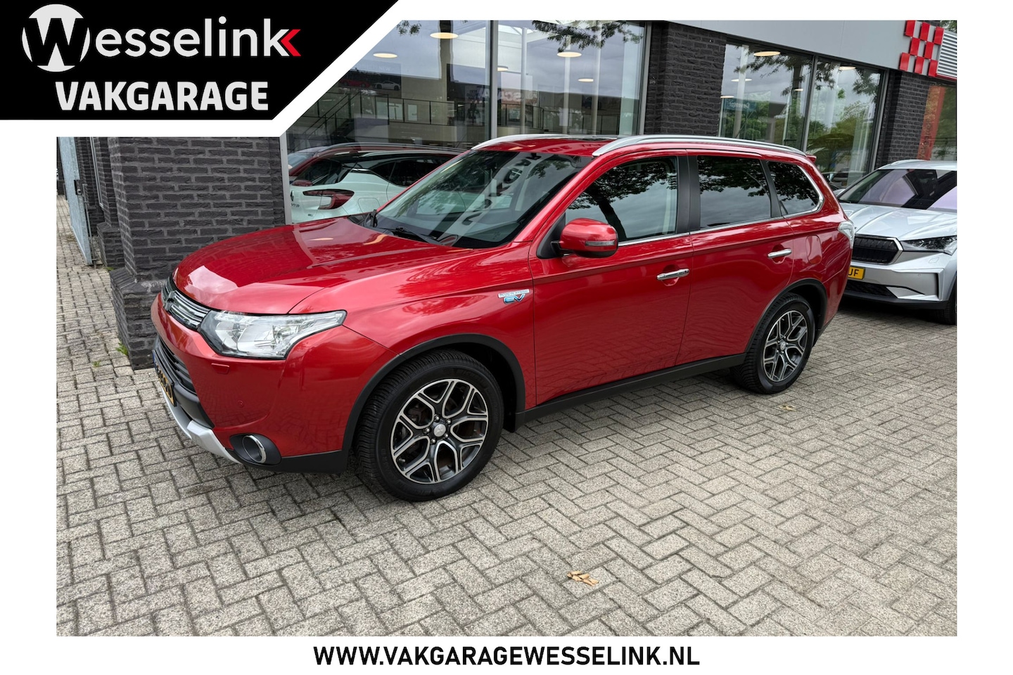Mitsubishi Outlander - 2.0 PHEV Limited Edition X-Line | Schuif/kanteld. | Leer | Stoelverw. - AutoWereld.nl