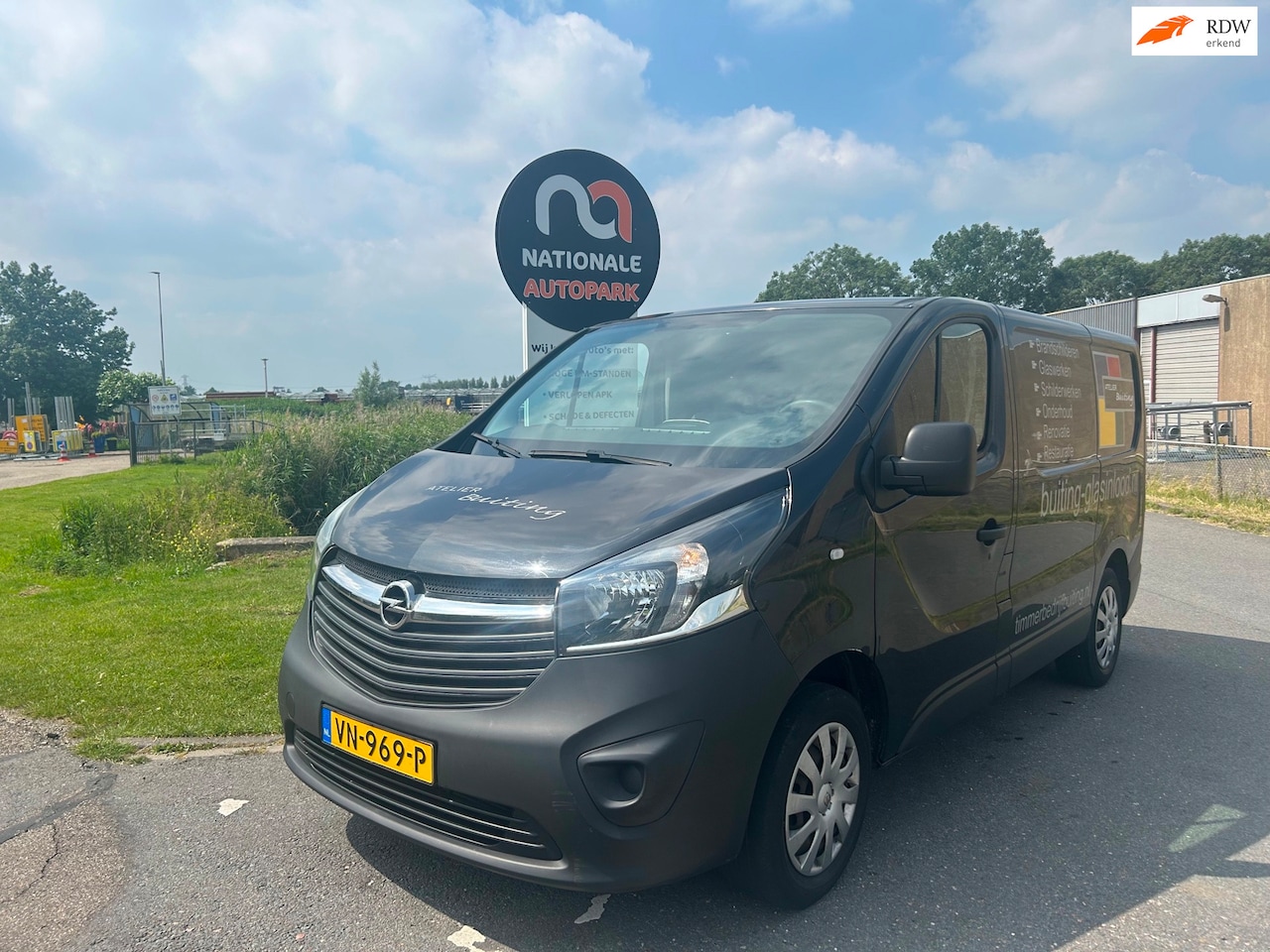 Opel Vivaro - | 2015 | 1.6 CDTI L1H1 Edition EcoFlex | Top Bus - AutoWereld.nl