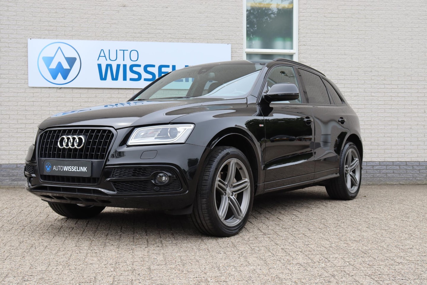 Audi Q5 - 2.0 TFSI quattro S-Line Panorama,Trekhaak nieuw - AutoWereld.nl