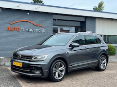 Volkswagen Tiguan - 1.5 TSI 150PK AUT R-line trekh virtual NAP NL-auto