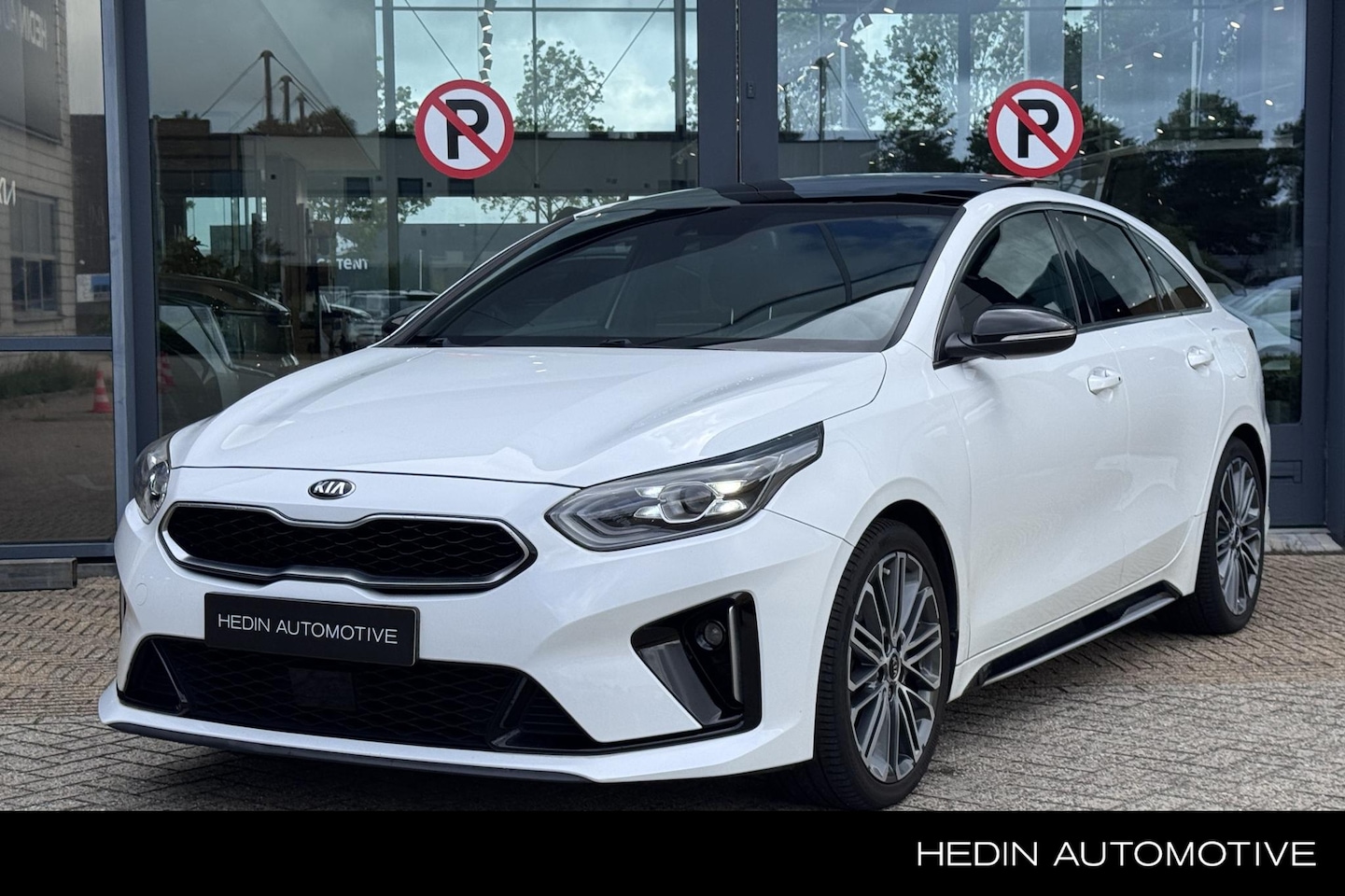 Kia Pro cee'd - 1.4 T-GDI GT-PlusLine 140 pk | Camera | Navigatie | Sportstoelen | 18'' lichtmetaal | - AutoWereld.nl