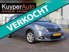 Toyota Verso - 1.8 VVT-i Aspiration 7p. automaat trekhaak cruise pano clima navi
