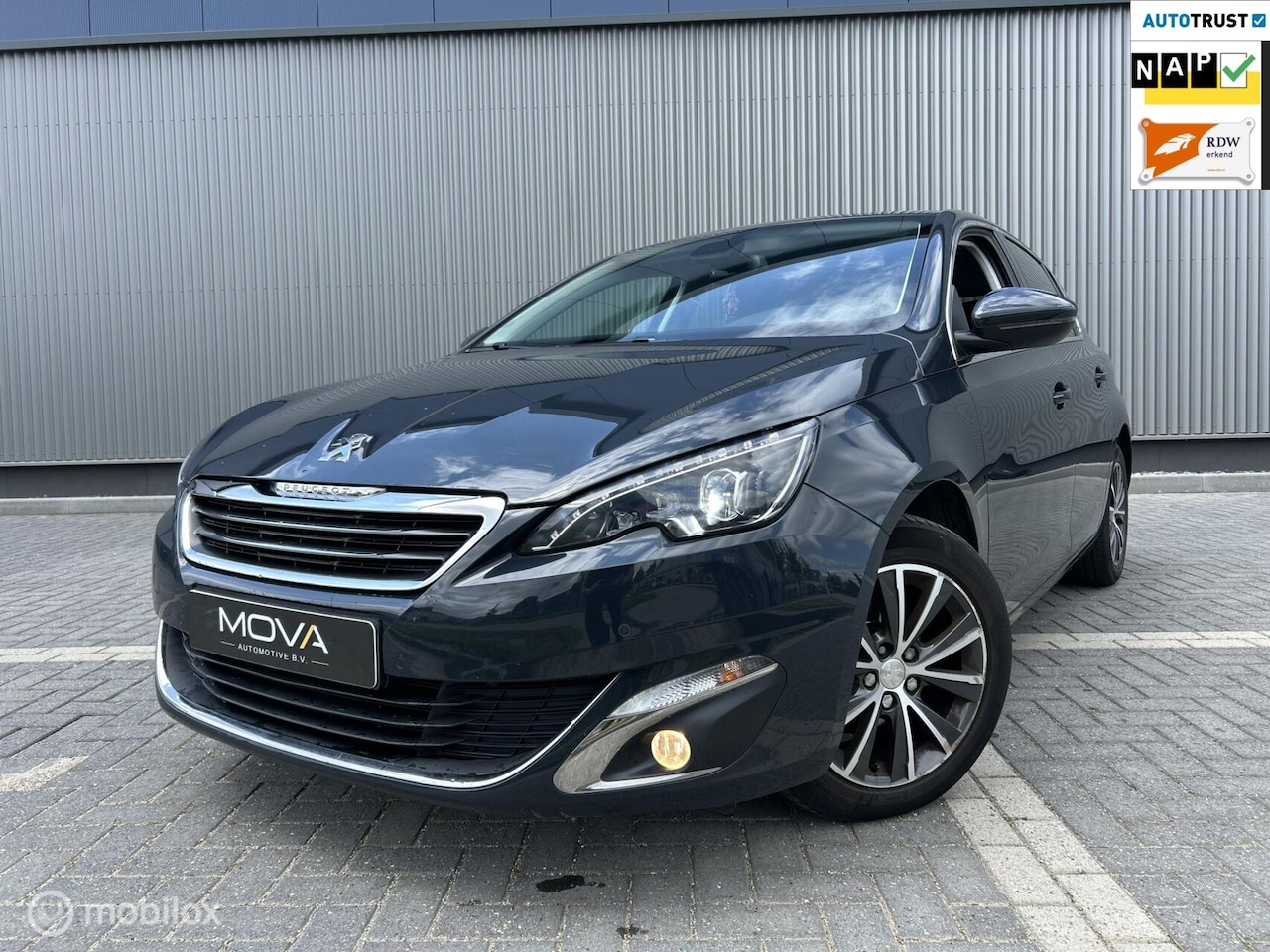 Peugeot 308 - 1.2 PureTech Allure/APK/CRUISE CONTR/GARANTIE/ - AutoWereld.nl