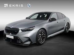 BMW M5 - 5-serie M-Performance Carbon, Uitlaatstukken, Achterdiffusor, Sideskirts, Antenne, Voorstu